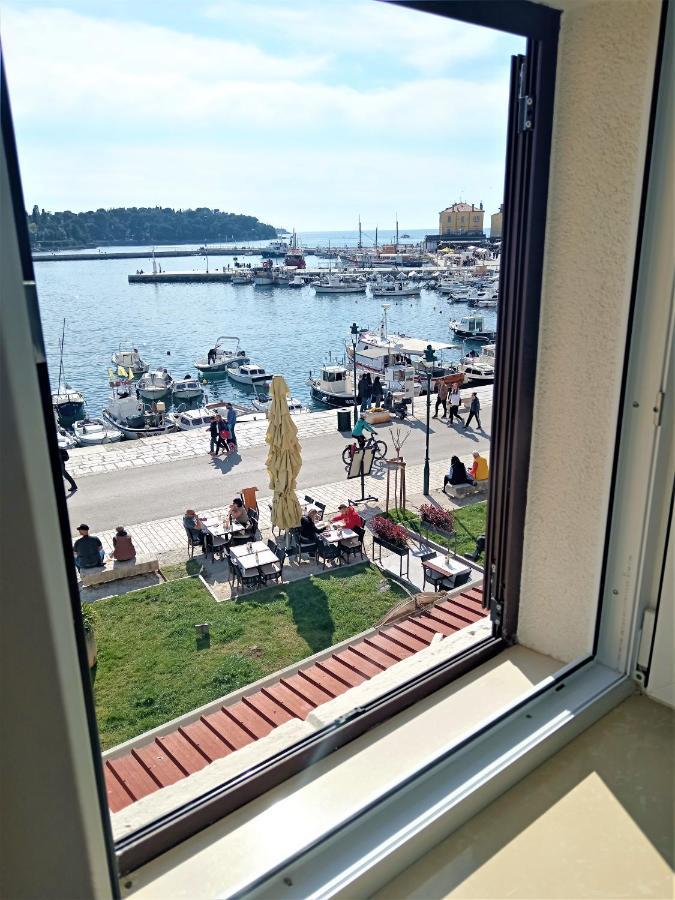 Apartman Speranza Ровин Екстериор снимка