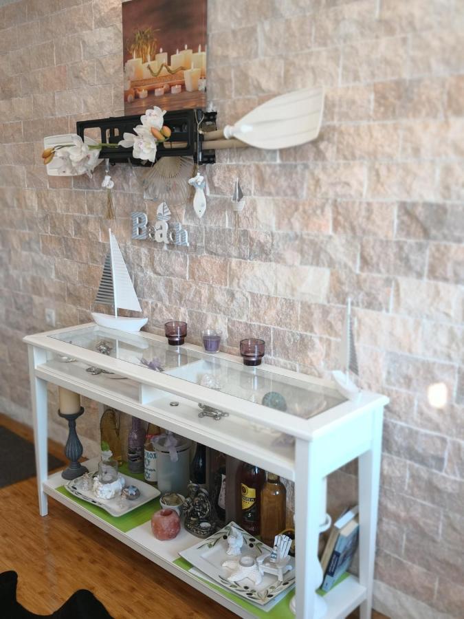Apartman Speranza Ровин Екстериор снимка